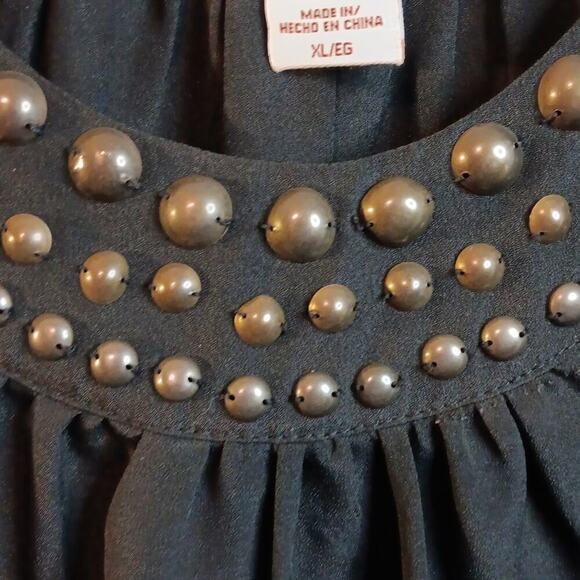 EUC Covington Black Top with Bronz Looking Embellishments at Neck XL - Picture 4 of 6